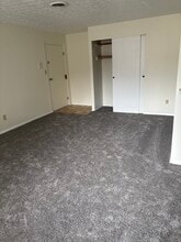 6602 Hearne Rd in Cincinnati, OH - Building Photo - Building Photo