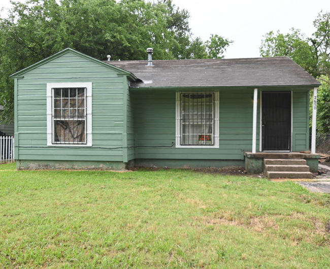 property at 2650 Scotland Dr