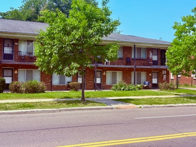 property at 4535 Cadieux Rd