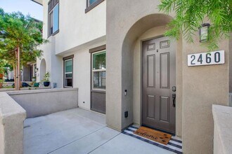 2460 Solara Ln in Vista, CA - Building Photo - Building Photo