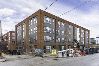 The Raven Residences in Chicago, IL - Building Photo - Building Photo