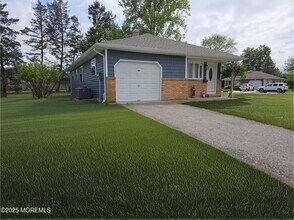 43 Barbuda St in Toms River, NJ - Building Photo - Building Photo