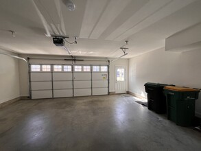 102 Hartzels Ln in Chalfont, PA - Building Photo - Building Photo