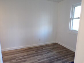 6 Marlyn Dr in Latham, NY - Building Photo - Building Photo