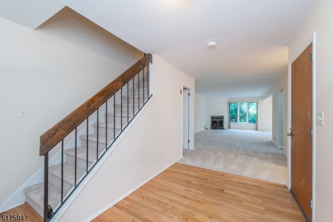 71 Patriots Rd in Morris Plains, NJ - Building Photo - Building Photo