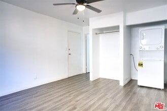 1522 N Harvard Blvd in Los Angeles, CA - Foto de edificio - Building Photo