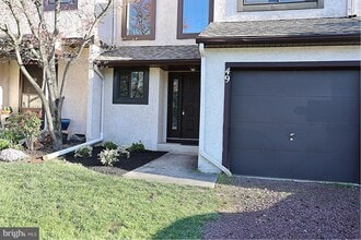 49 5 Crown Royal Cir in Evesham, NJ - Building Photo - Building Photo