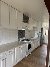 1044 Pacific St in Santa Monica, CA - Building Photo - Building Photo