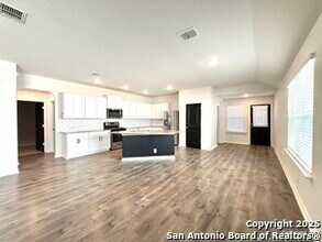 14802 Goldfinch Wy in San Antonio, TX - Building Photo - Building Photo
