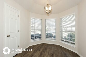 922 Kim Ln in Mesquite, TX - Foto de edificio - Building Photo