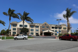 Furnished Studio - Carlsbad in Carlsbad, CA - Foto de edificio - Building Photo