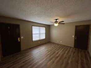 919 N Homewood Ave in Springfield, MO - Building Photo - Building Photo