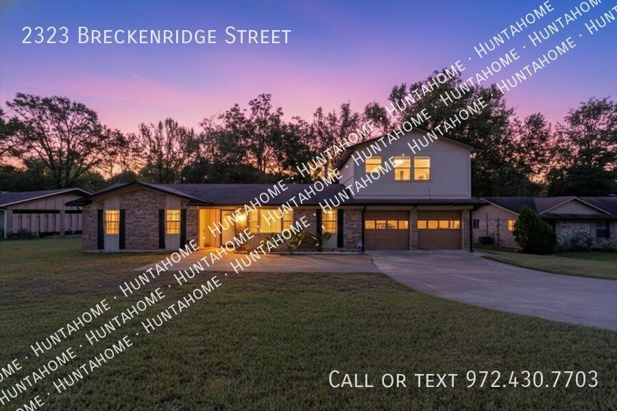 2323 Breckenridge St in Tyler, TX - Building Photo
