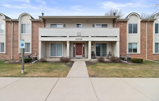 44489 Savery Dr, Unit 44489