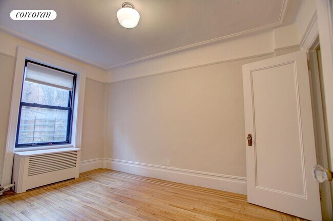 158 W 81st St in New York, NY - Foto de edificio - Building Photo