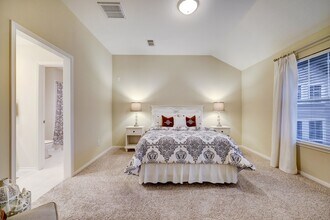 10 Stone Creek Pl in Spring, TX - Building Photo - Building Photo