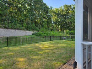 2117 Curry Mdw Wy in Durham, NC - Foto de edificio - Building Photo