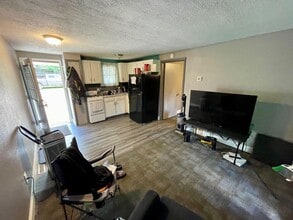 1102 15th Ave NE in Brainerd, MN - Building Photo - Building Photo