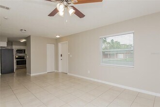 5312 Wren St in Orlando, FL - Building Photo - Building Photo