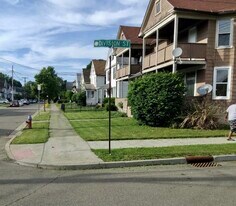 43 Margaret St, Unit 2R. in Binghamton, NY - Building Photo