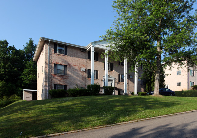 114 Sunnyslope Dr in Mansfield, OH - Foto de edificio - Building Photo