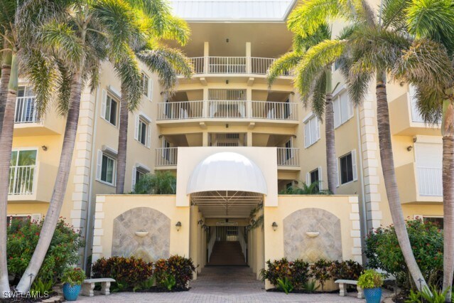 3000 Gulf Shore Blvd N in Naples, FL - Building Photo - Building Photo