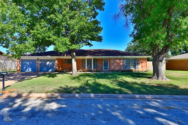 2510 Gilmer Ave in Abilene, TX - Building Photo - Building Photo