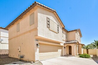 10460 Chrisman Ave in Las Vegas, NV - Building Photo - Building Photo