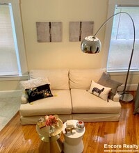 27 Forest St, Unit 27 Forest Street in Cambridge, MA - Foto de edificio - Building Photo