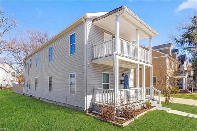 926 W 26th St in Norfolk, VA - Foto de edificio - Building Photo