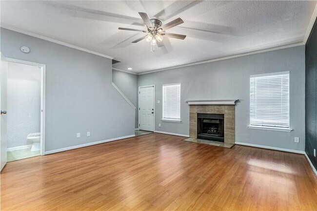 9850 Pagewood Ln in Houston, TX - Building Photo - Building Photo