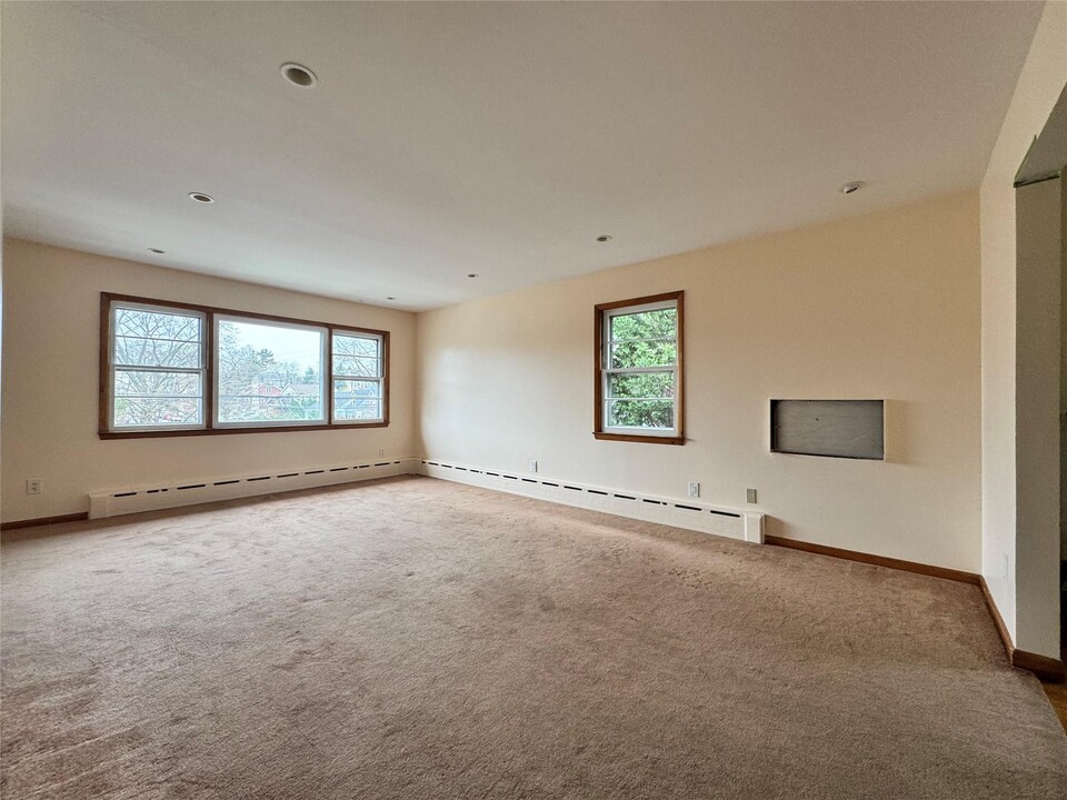 3 Armstrong Ave in Yonkers, NY - Building Photo