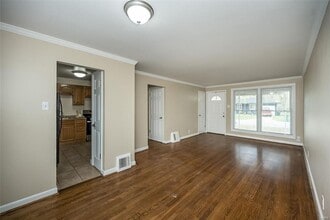 9906 Calumet Dr in St. Louis, MO - Building Photo - Building Photo