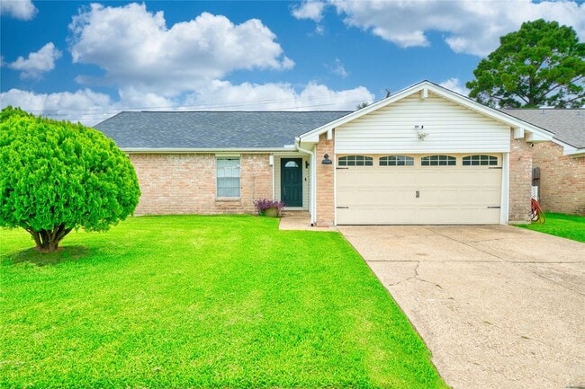 property at 1323 Oakengates Dr