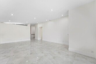 1531 SW 102nd Terrace in Davie, FL - Building Photo - Building Photo