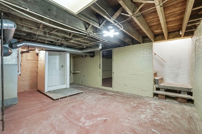 property at 2940 Weisser Park Ave
