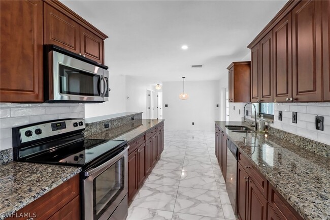 property at 18659 Sarasota Rd