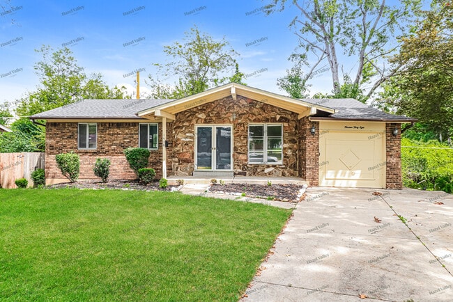 1438 Friar Tuck Ln