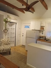 974 Millstone Rd, Unit Cozy Cottage in Brewster, MA - Building Photo - Building Photo