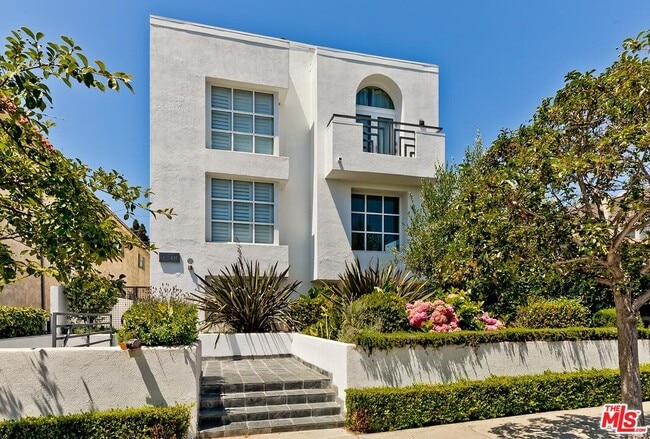 property at 1248 24th St