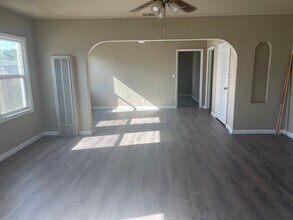 712 W Hammond Ave in Fresno, CA - Building Photo - Building Photo
