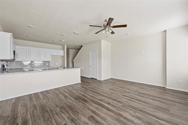 601 Thomas St in Bonham, TX - Foto de edificio - Building Photo