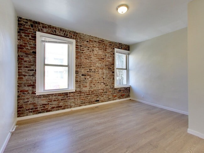 1115 Polk St