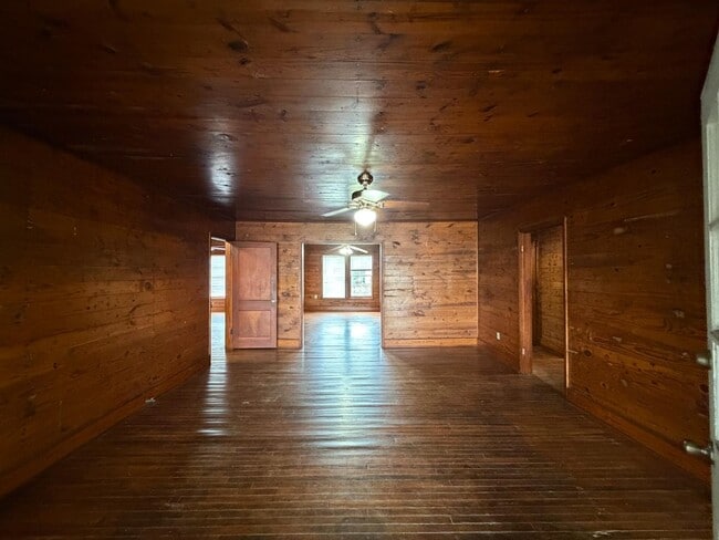 2021 Center Rd in Nacogdoches, TX - Building Photo - Building Photo