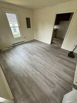 2121 Hazelwood Ave in Hopewell, VA - Building Photo