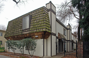 2318 Capitol Ave in Sacramento, CA - Building Photo - Building Photo