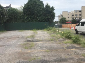 1601 DeKalb Ave in Brooklyn, NY - Building Photo - Building Photo