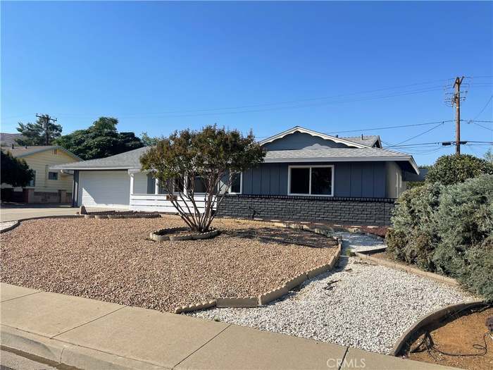 28207 W Worcester Rd in Menifee, CA - Building Photo