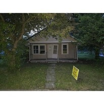 728 Schirmeyer St in Decatur, IN - Building Photo