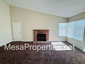 12550 Kristina Ct in Victorville, CA - Building Photo - Building Photo